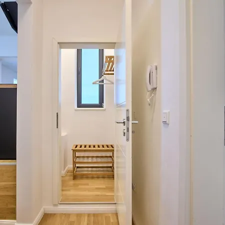 Stilvolle Stadtwohnungen I Komfort & Charme Apartment *