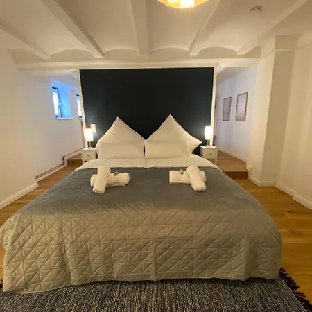 Stilvolle Stadtwohnungen I Komfort & Charme Apartment *