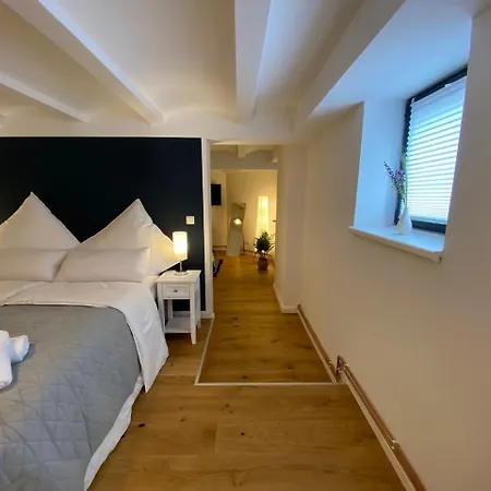 Stilvolle Stadtwohnungen I Komfort & Charme Apartment *