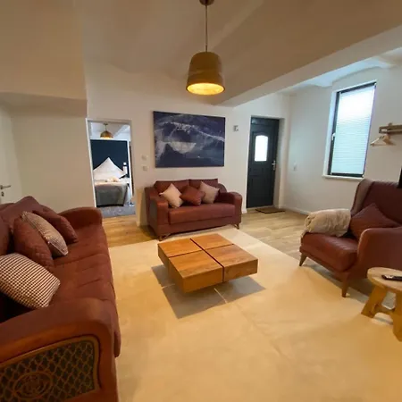 Stilvolle Stadtwohnungen I Komfort & Charme Apartment